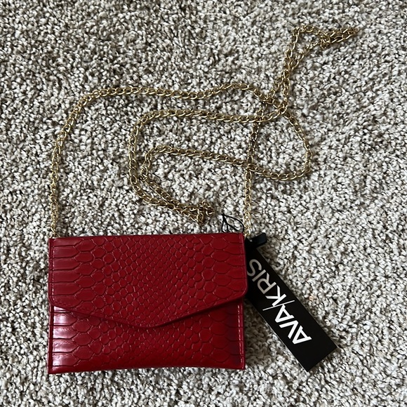Ava and Kris Meg Ruby Red Snakeskin Wallet purse - Picture 5 of 6